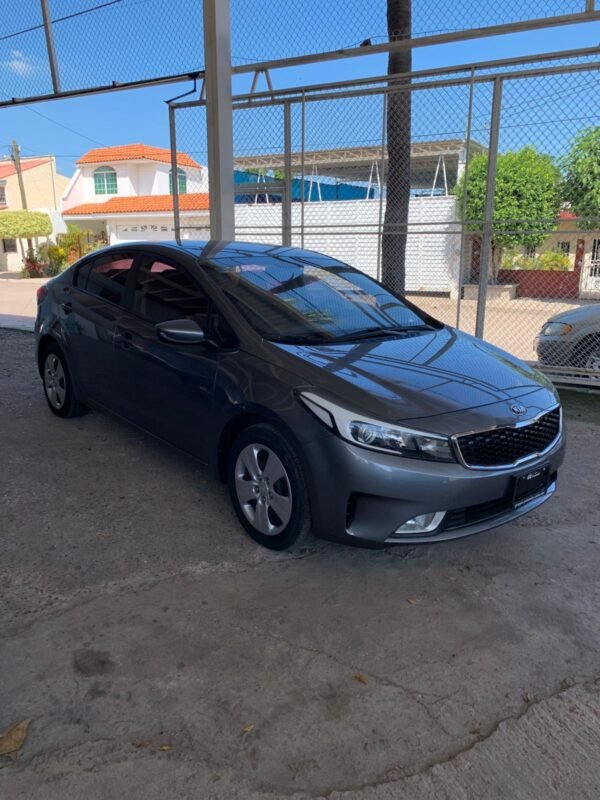 KIA FORTE LX 2018 - Imagen 2