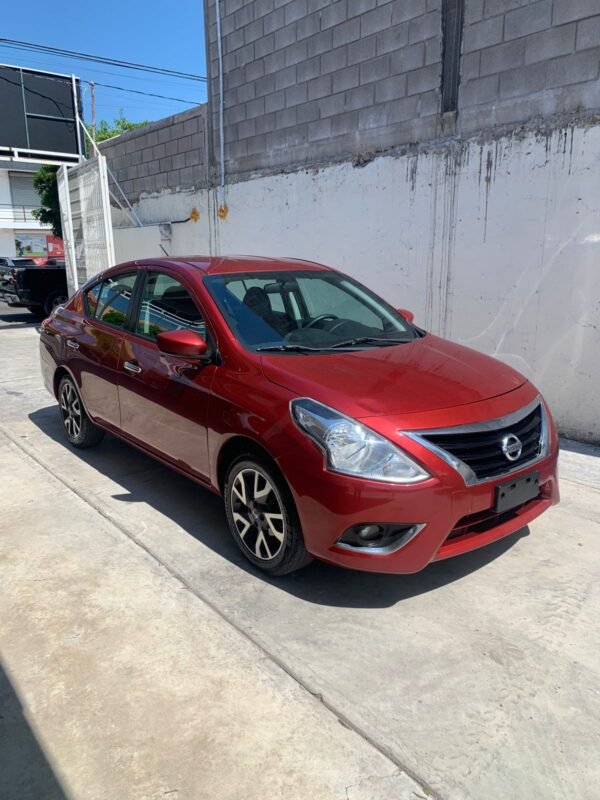 NISSAN VERSA ADVANCE 2019 - Imagen 2