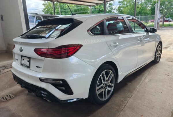 KIA FORTE GT 2019 - Imagen 3