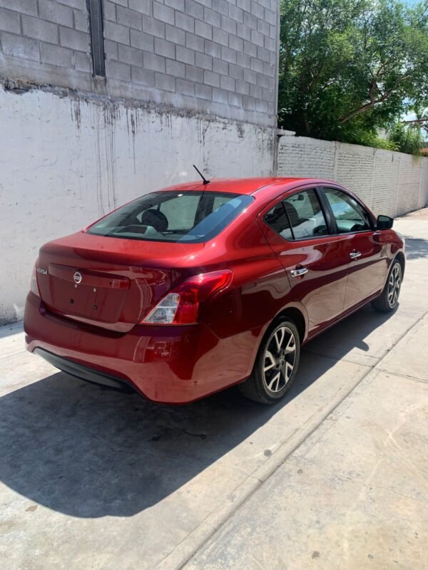NISSAN VERSA ADVANCE 2019 - Imagen 4