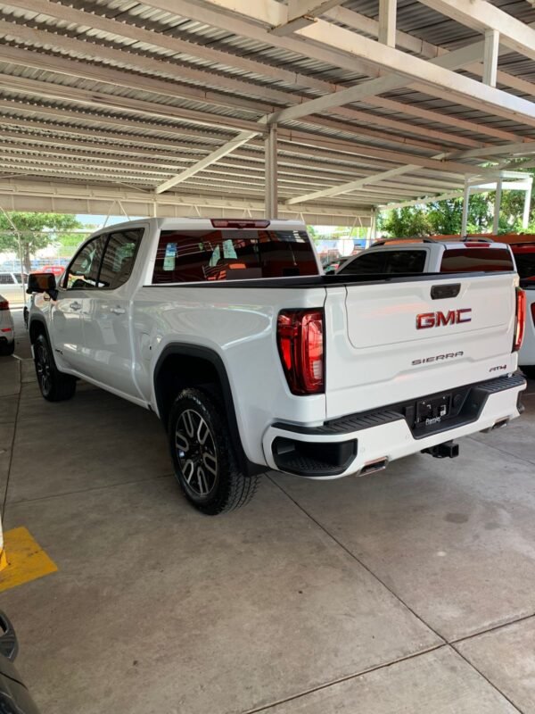 GMC SIERRA AT4 2024 - Imagen 5