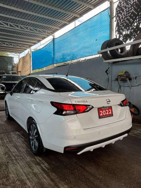 NISSAN VERSA ADVANCE 2022 - Imagen 5
