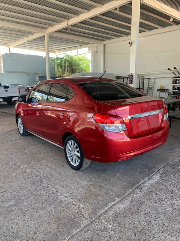 DODGE ATTITUDE SXT 2022 - Imagen 5