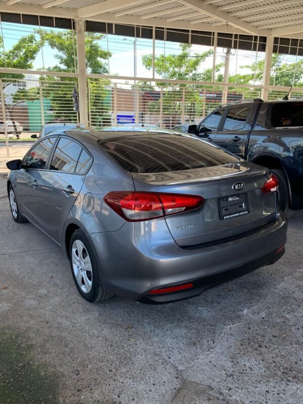 KIA FORTE LX 2018 - Imagen 5