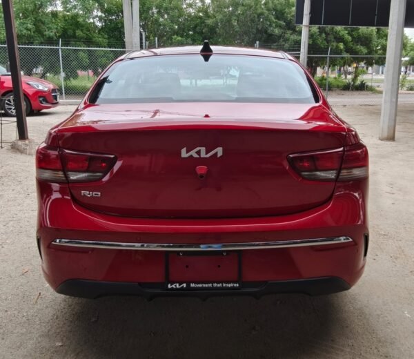 KIA RIO EX 2023 - Imagen 6
