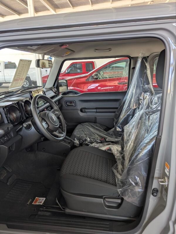 SUZUKI JIMNY GLX 2023 - Imagen 6