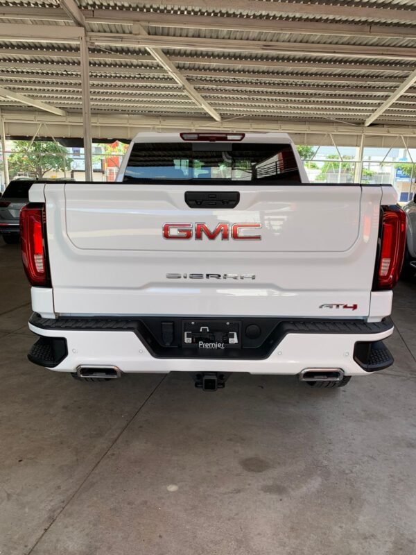 GMC SIERRA AT4 2024 - Imagen 6