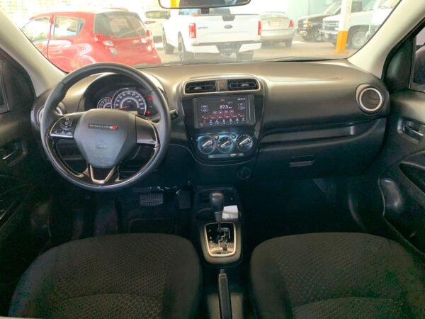 DODGE ATTITUDE SXT 2022 - Imagen 6