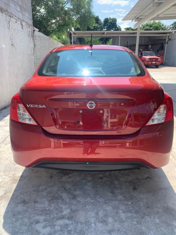 NISSAN VERSA ADVANCE 2019 - Imagen 6
