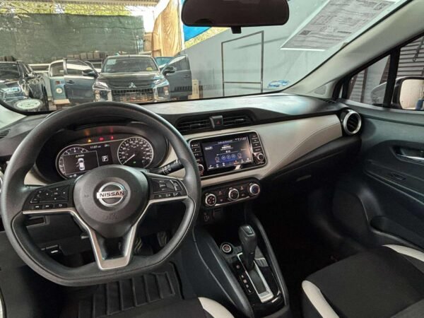 NISSAN VERSA ADVANCE 2022 - Imagen 7