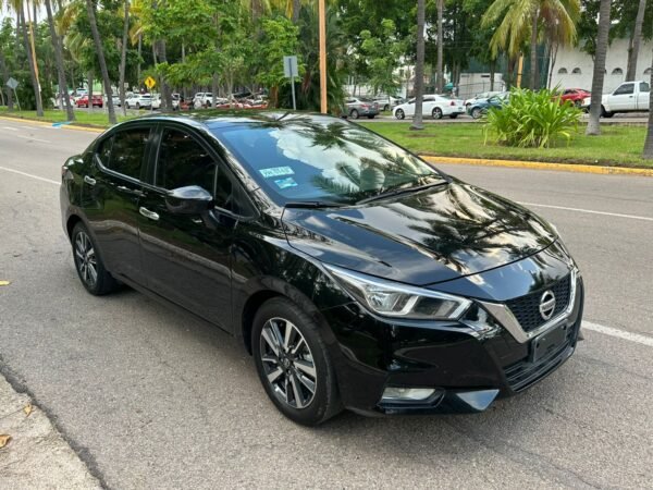 NISSAN VERSA ADVANCE 2022 - Imagen 2