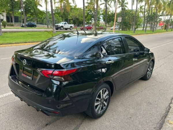 NISSAN VERSA ADVANCE 2022 - Imagen 3